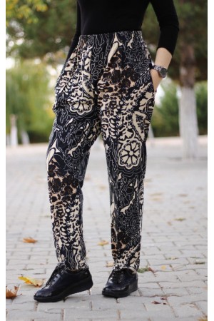 Büyük Beden Desenli Pamuk Süet Cepli Beli Lastikli Pantolon Siyah Krem Kaplan Büyük Beden Desenli Pamuk Süet Cepli Beli Lastikli Pantolon Siyah Krem Kaplan