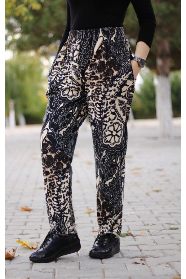 Büyük Beden Desenli Pamuk Süet Cepli Beli Lastikli Pantolon Siyah Krem Kaplan Büyük Beden Desenli Pamuk Süet Cepli Beli Lastikli Pantolon Siyah Krem Kaplan