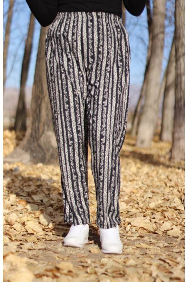 Büyük Beden Desenli Pamuk Süet Cepli Beli Lastikli Pantolon Siyah Dikine Çizgi Büyük Beden Desenli Pamuk Süet Cepli Beli Lastikli Pantolon Siyah Dikine Çizgi