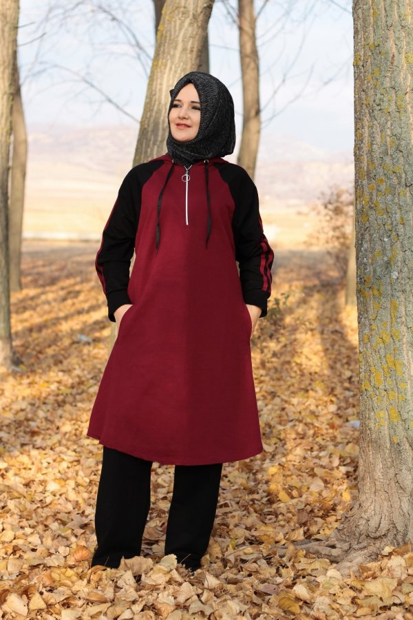 Büyük Beden Kapşonlu Reglan Kollu Şeritli Eşofman Takım Bordo Büyük Beden Kapşonlu Reglan Kollu Şeritli Eşofman Takım Bordo
