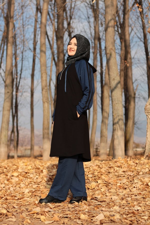 Büyük Beden Kapşonlu Reglan Kollu Şeritli Eşofman Takım Siyah Büyük Beden Kapşonlu Reglan Kollu Şeritli Eşofman Takım Siyah