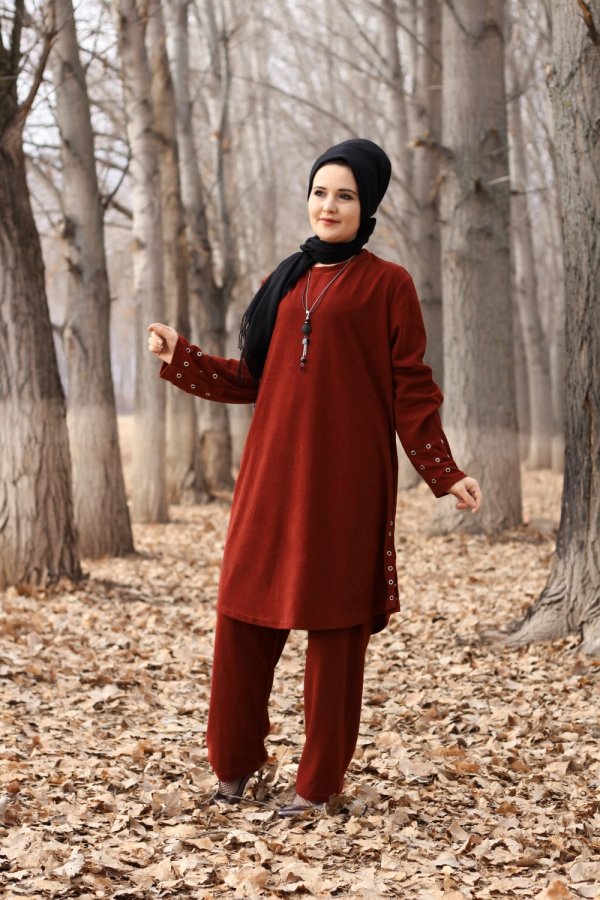 Büyük Beden Kuş Gözü Detaylı İkili Takım KOLYE HEDİYELİ Koyu Kiremit Büyük Beden Kuş Gözü Detaylı İkili Takım KOLYE HEDİYELİ Koyu Kiremit