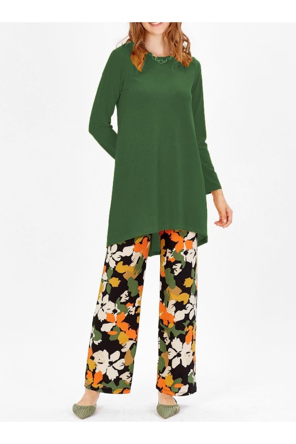 Büyük Beden Desenli İkili Takım Yeşil Çiçek Desen Büyük Beden Desenli İkili Takım Yeşil Çiçek Desen