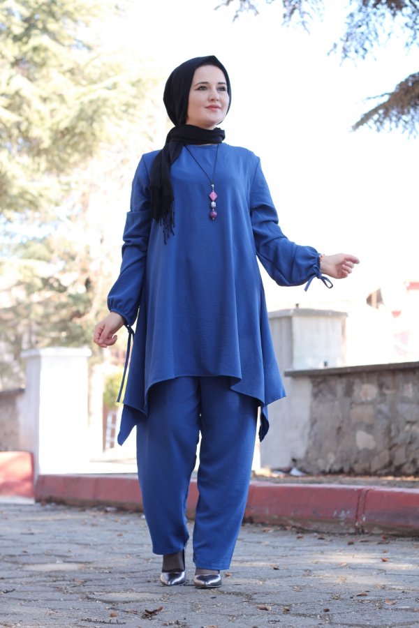 Büyük Beden Asimetrik Kesim İkili Takım KOLYE HEDİYELİ Petrol Mavi Büyük Beden Asimetrik Kesim İkili Takım KOLYE HEDİYELİ Petrol Mavi