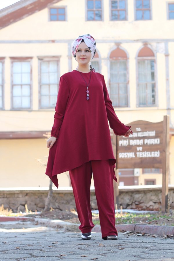 Büyük Beden Asimetrik Kesim İkili Takım KOLYE HEDİYELİ Bordo Büyük Beden Asimetrik Kesim İkili Takım KOLYE HEDİYELİ Bordo