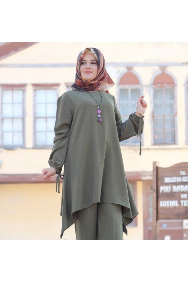 Büyük Beden Asimetrik Kesim İkili Takım KOLYE HEDİYELİ Haki Büyük Beden Asimetrik Kesim İkili Takım KOLYE HEDİYELİ Haki