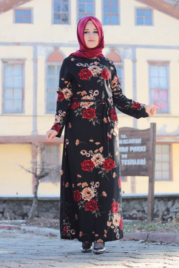 Büyük Beden Baskılı Krep Kumaş Elbise 64 bedene kadar Kırmızı Leylak Büyük Beden Baskılı Krep Kumaş Elbise 64 bedene kadar Kırmızı Leylak