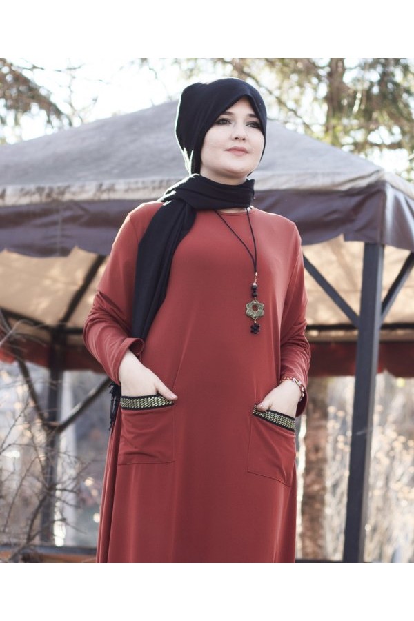 Büyük Beden Cep Detaylı Sendi Elbise Kolye Hediyeli Kiremit Büyük Beden Cep Detaylı Sendi Elbise Kolye Hediyeli Kiremit