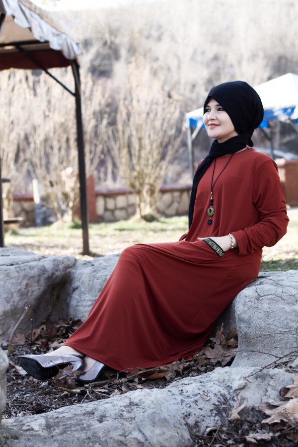 Büyük Beden Cep Detaylı Sendi Elbise Kolye Hediyeli Kiremit Büyük Beden Cep Detaylı Sendi Elbise Kolye Hediyeli Kiremit