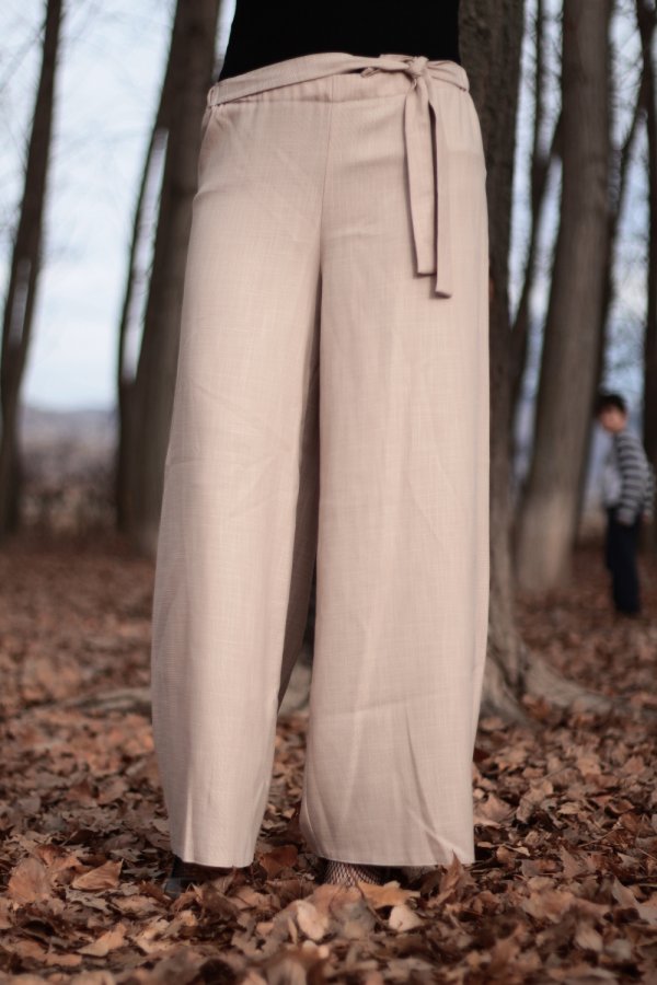 Beli Kuşaklı Bol Paça Keten Pantolon