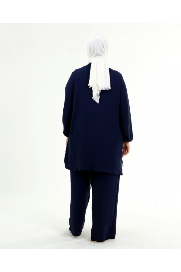 Büyük Beden Beyaz Garni Detaylı Ayrobin İkili Takım Lacivert Büyük Beden Beyaz Garni Detaylı Ayrobin İkili Takım Lacivert