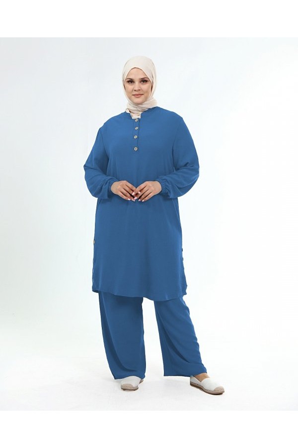 Büyük Beden Ayrobin Düğme Detaylı İkili Takım Petrol Mavi Büyük Beden Ayrobin Düğme Detaylı İkili Takım Petrol Mavi