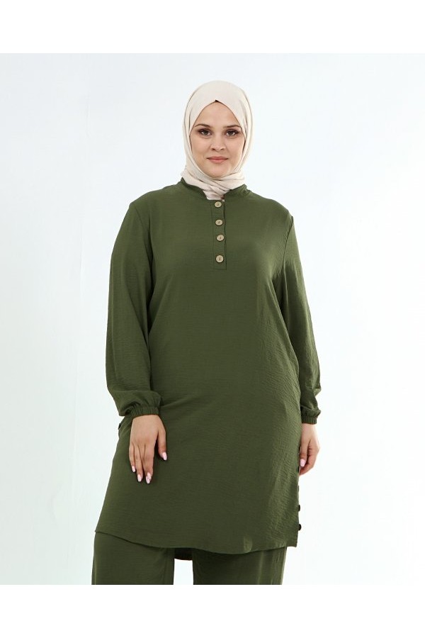 Büyük Beden Ayrobin Düğme Detaylı İkili Takım Haki Büyük Beden Ayrobin Düğme Detaylı İkili Takım Haki