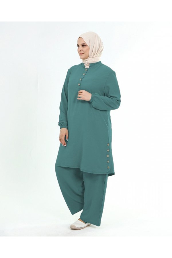 Büyük Beden Ayrobin Düğme Detaylı İkili Takım Petrol Yeşili Büyük Beden Ayrobin Düğme Detaylı İkili Takım Petrol Yeşili