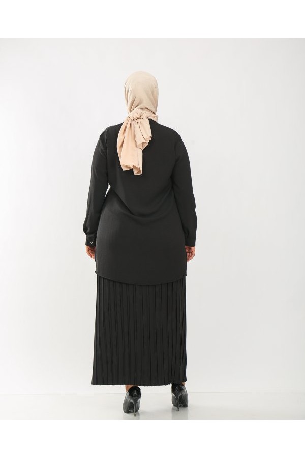 Büyük Beden Gizli Düğmeli Pilise Etekli İkili Takım Siyah Büyük Beden Gizli Düğmeli Pilise Etekli İkili Takım Siyah
