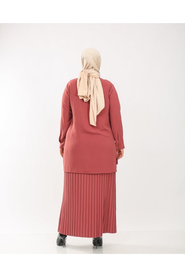 Büyük Beden Gizli Düğmeli Pilise Etekli İkili Takım Gül Kurusu Büyük Beden Gizli Düğmeli Pilise Etekli İkili Takım Gül Kurusu