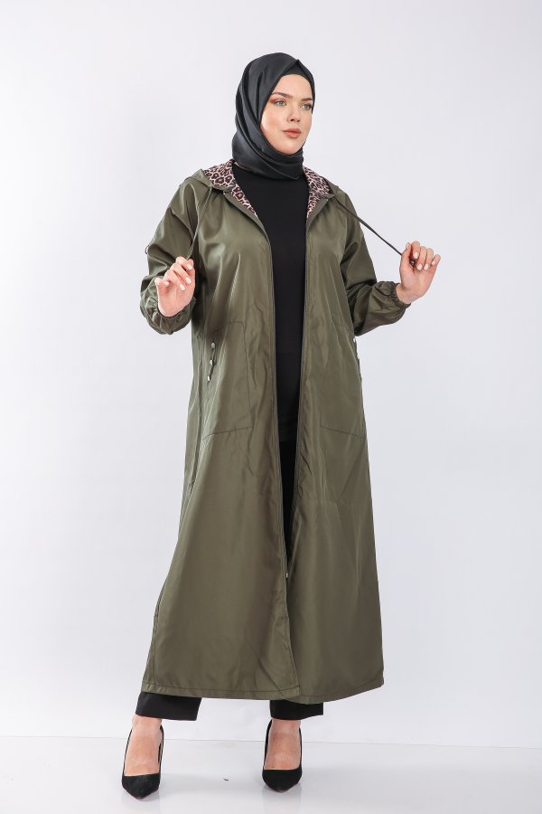 Büyük Beden Tam Boy Düğme Detaylı Su Geçirmez Bondit Kapşonlu Trenç Haki Büyük Beden Tam Boy Düğme Detaylı Su Geçirmez Bondit Kapşonlu Trenç Haki