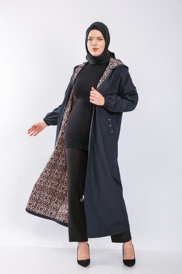 Büyük Beden Tam Boy Düğme Detaylı Su Geçirmez Bondit Kapşonlu Trenç Lacivert Büyük Beden Tam Boy Düğme Detaylı Su Geçirmez Bondit Kapşonlu Trenç Lacivert