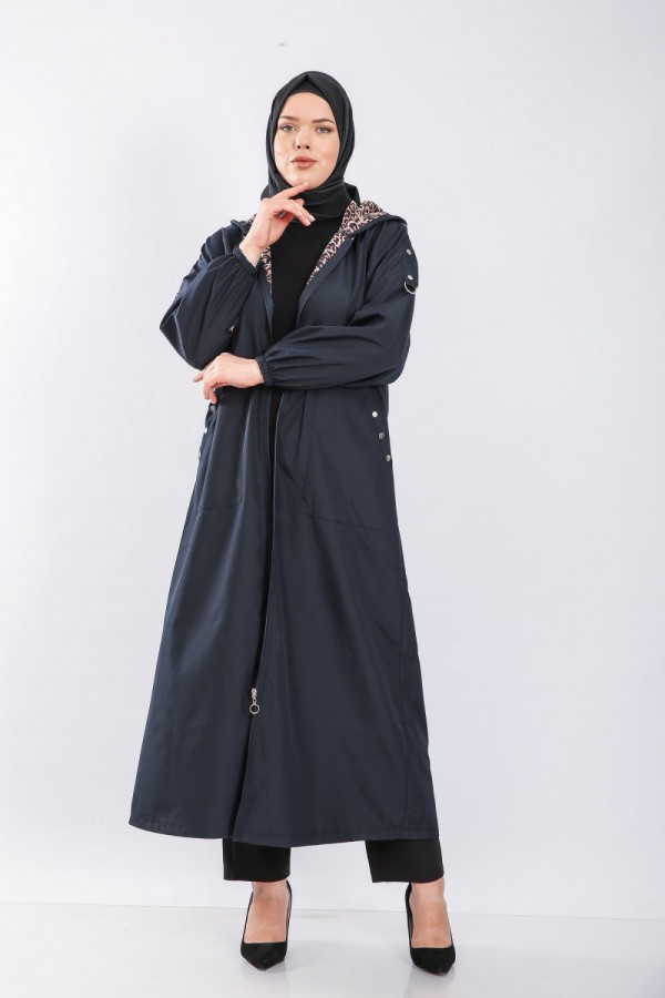 Büyük Beden Tam Boy Düğme Detaylı Su Geçirmez Bondit Kapşonlu Trenç Lacivert Büyük Beden Tam Boy Düğme Detaylı Su Geçirmez Bondit Kapşonlu Trenç Lacivert
