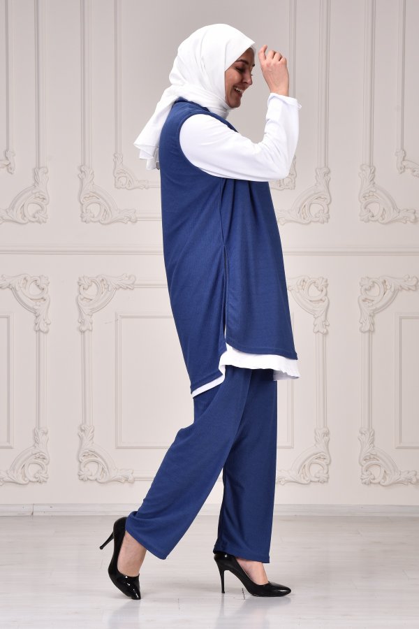 Büyük Beden Yandan Yırtmaçlı Yün Efect Üçlü Takım KOLYE HEDİYELİ Petrol Büyük Beden Yandan Yırtmaçlı Yün Efect Üçlü Takım KOLYE HEDİYELİ Petrol