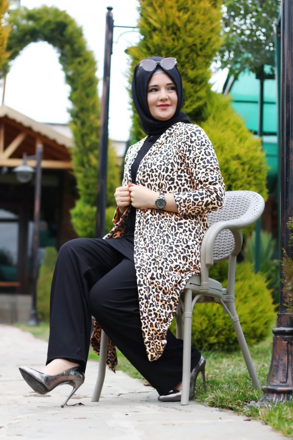 Büyük Beden Desenli Üçlü Takım kimono tunik pantolon Taş Leopar Büyük Beden Desenli Üçlü Takım kimono tunik pantolon Taş Leopar