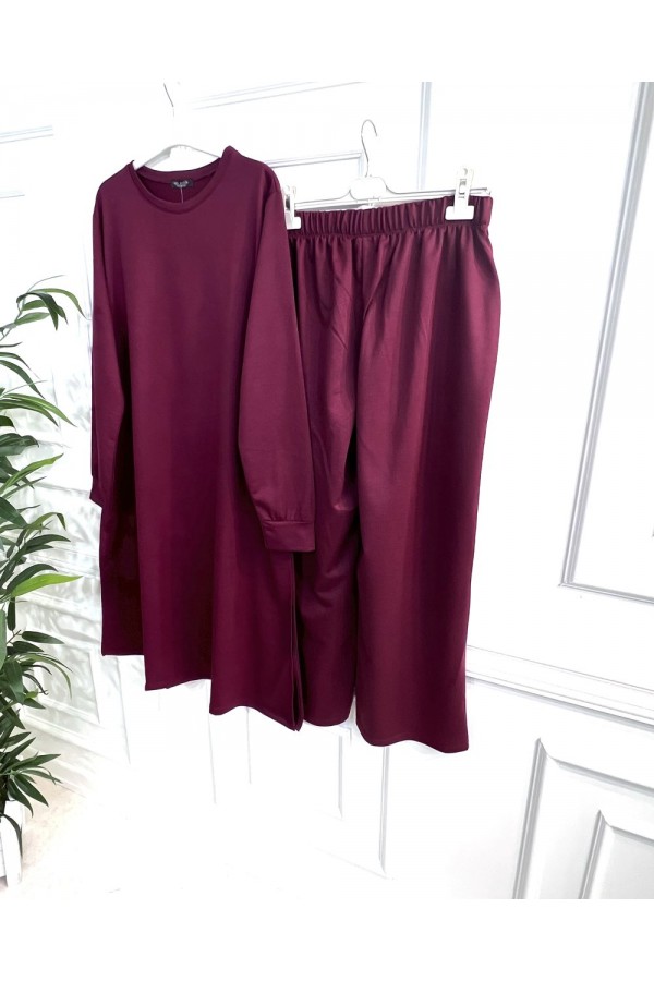 Uğur Yanları Yırtmaçlı Uzun İki İplik Takım - Bordo Uğur Yanları Yırtmaçlı Uzun İki İplik Takım - Bordo