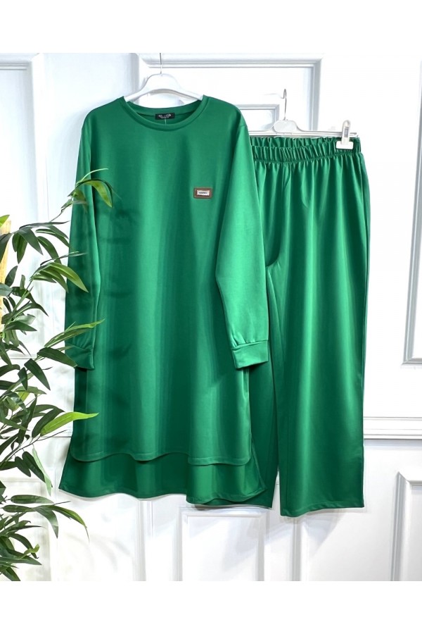 Yeşim İki İplik Arkası Uzun Penye Takım - Benetton Yeşim İki İplik Arkası Uzun Penye Takım - Benetton