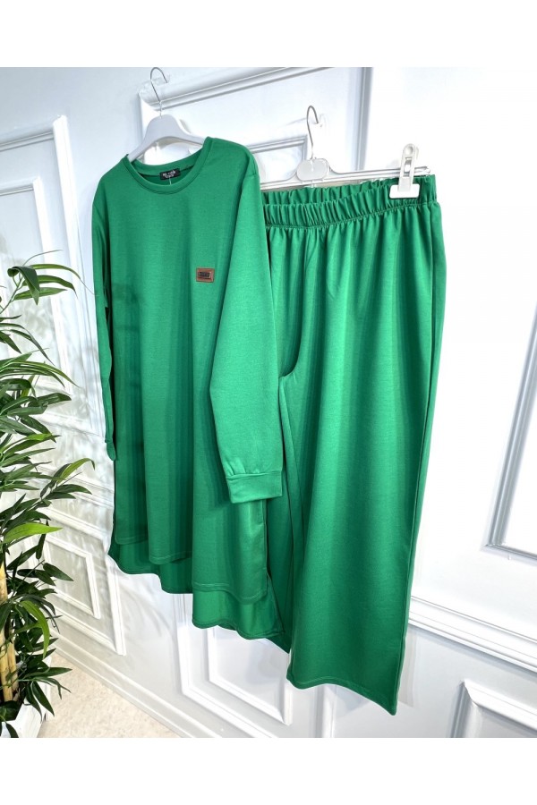 Yeşim İki İplik Arkası Uzun Penye Takım - Benetton Yeşim İki İplik Arkası Uzun Penye Takım - Benetton