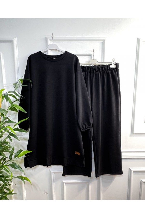 Bade Arma Detaylı İki İplik Penye Takım - Siyah Bade Arma Detaylı İki İplik Penye Takım - Siyah