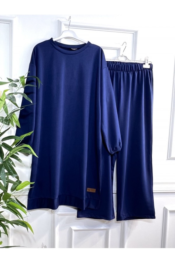 Bade Arma Detaylı İki İplik Penye Takım - Lacivert Bade Arma Detaylı İki İplik Penye Takım - Lacivert