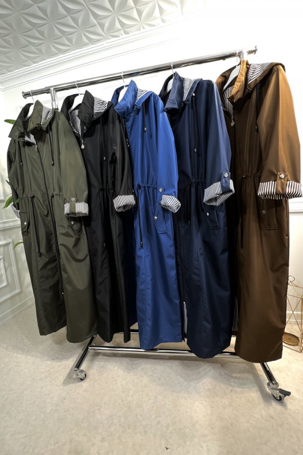 Ateş Çıkarılabilir Kapşonlu İçi Çizgili Tam Boy Trenç - Siyah Ateş Çıkarılabilir Kapşonlu İçi Çizgili Tam Boy Trenç - Siyah