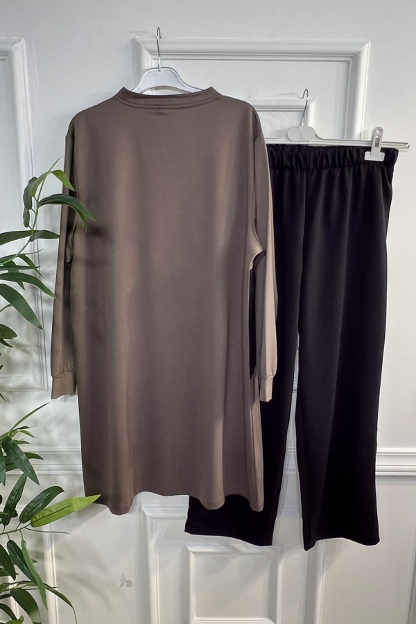 Umay Fermuarlı Cep Detaylı İki İplik İkili Penye Takım - Vizon Umay Fermuarlı Cep Detaylı İki İplik İkili Penye Takım - Vizon