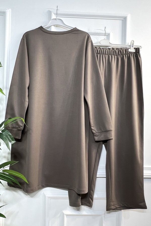 Yasmin Deri Detaylı Kare Taşlı İki İplik Penye İkili Takım - Vizon Yasmin Deri Detaylı Kare Taşlı İki İplik Penye İkili Takım - Vizon