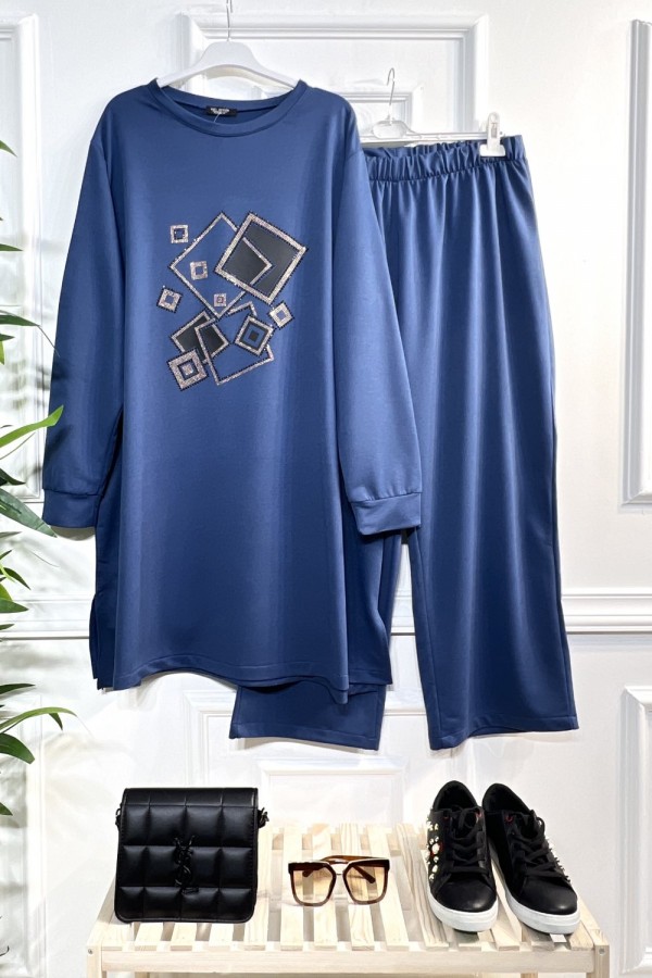 Yasmin Deri Detaylı Kare Taşlı İki İplik Penye İkili Takım - İndigo Yasmin Deri Detaylı Kare Taşlı İki İplik Penye İkili Takım - İndigo