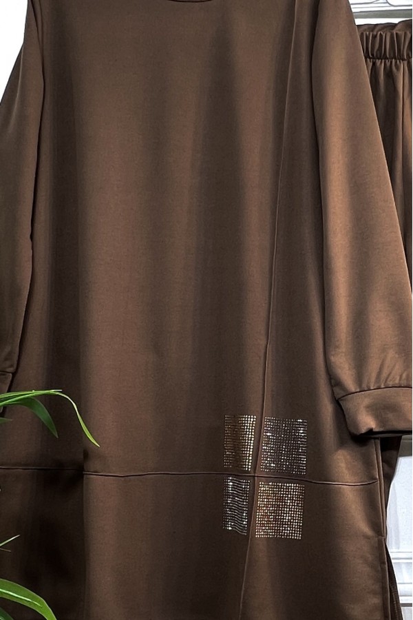 Kare Taş Detaylı Penye İkili Takım - Kahverengi Kare Taş Detaylı Penye İkili Takım - Kahverengi