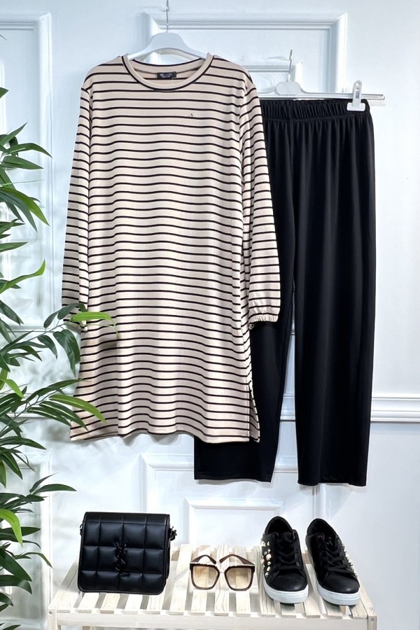 Tuana Çizgili Fitilli Krep Full Esnek İkili Takım - Vizon Tuana Çizgili Fitilli Krep Full Esnek İkili Takım - Vizon