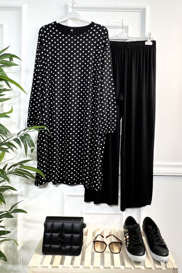 Esila Full Esnek Likralı Penye Viskon Takım-Siyah Puanlı Esila Full Esnek Likralı Penye Viskon Takım-Siyah Puanlı