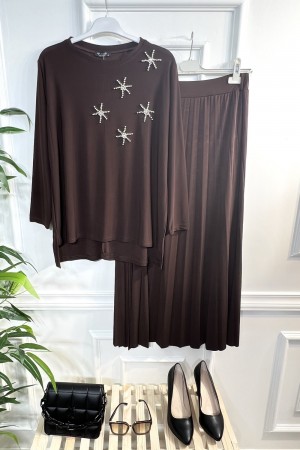 İncim Taş ve İncili Sandy Etekli Takım - Kahve İncim Taş ve İncili Sandy Etekli Takım - Kahve