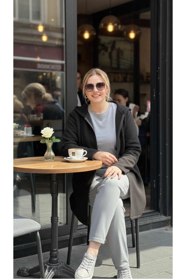 Parla Kapüşonlu Fermuarlı Kısa Polar Ceket-Siyah Parla Kapüşonlu Fermuarlı Kısa Polar Ceket-Siyah